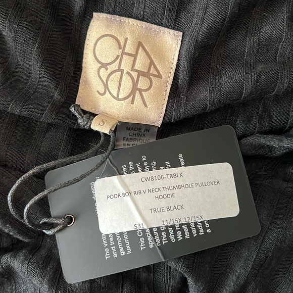 Chaser Poor Boy Rib V Neck Thumbhole Pullover Hoodie in True Black Size Small - Picture 4 of 4